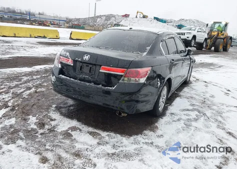 2012 Honda Accord 2.4 Ex-L from USA, damaged, VIN 1HGCP2F86CA136084